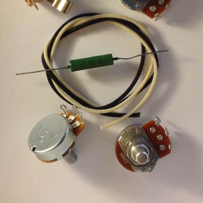 Lefty Wiring Harness Kit For J Bass US Spec Pots .047uf Soviet Paper In Oil Cap image 2