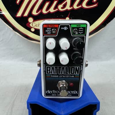 Electro-Harmonix Battalion Bass Pre/Drive Preamp Overdrive Pedal image 2