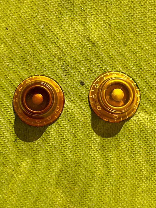 Gibson Bonnet Top Hat Knobs late 1950s - Gold - Set of 2