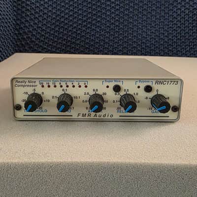 FMR Audio Really Nice Compressor RNC1773 and Leveling Amplifier RNLA7239 with Funk Logic rack mount LARC-11000 image 4