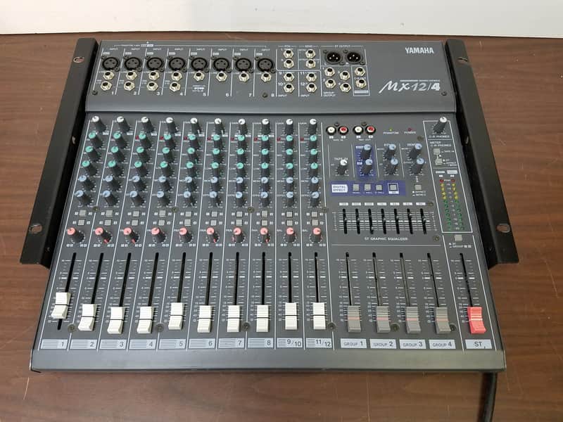 YAMAHA ミキサー　MX12/4 Yamaha MX12/4 12-Channel 4-Bus Analog Mixing Console Confirmed