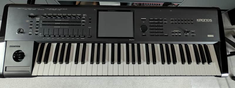 Korg Kronos 61 2010s - Black image 1