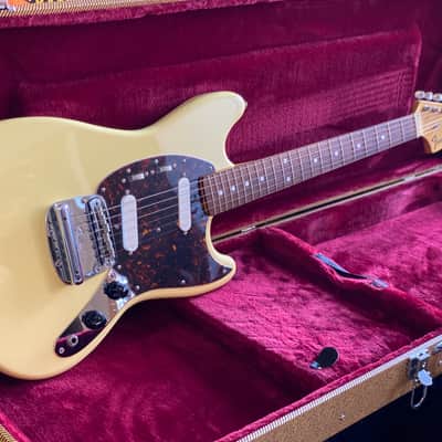 Fender Mustang 1969 Reissue Vintage White/Yellow CIJ Japan 2002 w/ Hardcase image 19