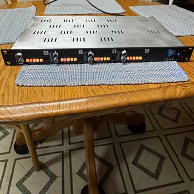 API 3124v 2022 - Black and Blue image 1