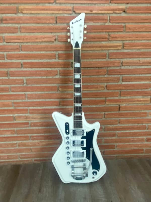 Eastwood Airline 3P Deluxe / 3P DLX - White image 1