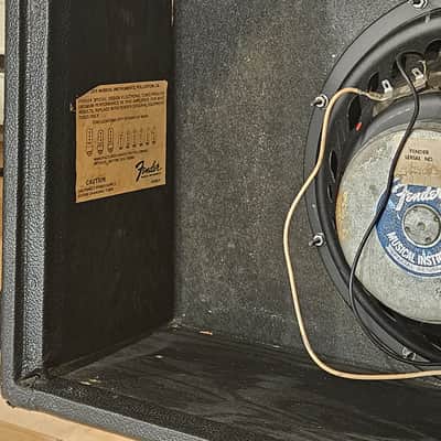 Fender Deluxe Reverb 2-Channel 22-Watt 1x12" Guitar Combo 1978-1979 - Silverface image 17