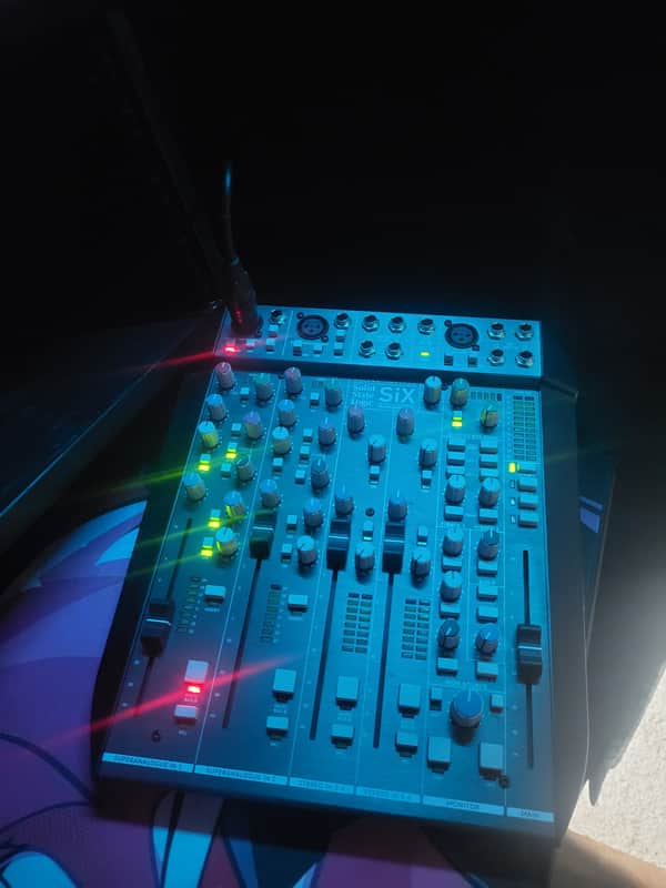 Solid State Logic SiX 4-Channel Analog Mixer 2019 - Present - Black image 1