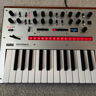 Korg Monologue Monophonic Analog Synthesizer (Silver) image 2