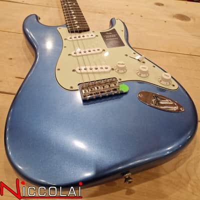 Fender Limited Edition Vintera II Road Worn '60s Stratocaster Rosewood Fingerboard image 15