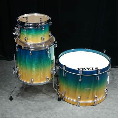 TAMA Starclassic Maple Drumkit 22X14, 12X8, 16X16 - Marine Shore image 2