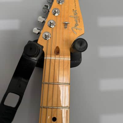 Fender American Professional Stratocaster with Maple Fretboard 2018 Black, Seymour Duncan Hot Stack pickup and Fender pearlescent pick guard image 5