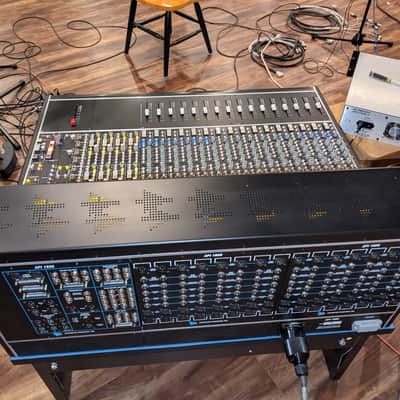 API 1608 - 16 Channel Console image 6