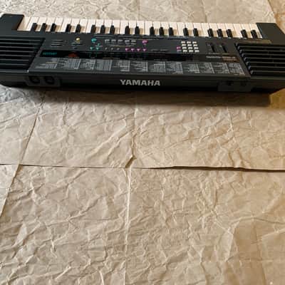 Yamaha  PortaSound PSS-595 1990  GC in box image 10