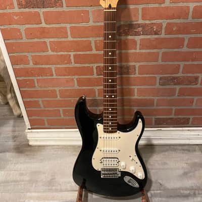 2002 Fender Stratocaster (MIM) - HSS image 1