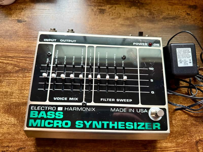 Electro-Harmonix Bass Micro Synthesizer