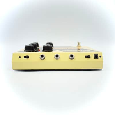 Behringer VM1 Vintage Time Machine Delay / Vibrato With Original Box Power Supply Guitar Effect Pedal S1100556520 image 7