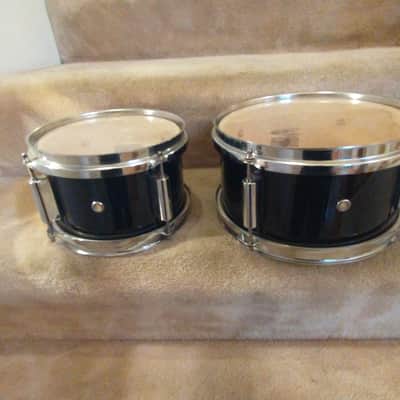 Unknown Two matching 10 and 12-in diameter shallow mounted toms gloss black excellent condition! image 4