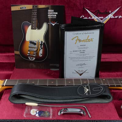 Fender Custom Shop Bass VI Journeyman Relic Guitar, Rosewood, Vintage White image 12