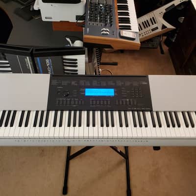 MUST SEE!!! CASIO WK220 STUDENT/PRO KEYBOARD FULLY SERVICED AND IN AMAZING CONDITION! image 5