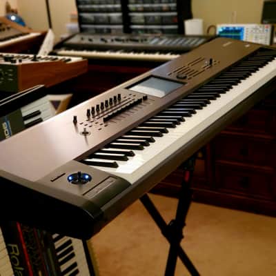 MUST SEE!!! KORG KRONOS X 88 FULLY SERVICED AND IN AMAZING CONDITION! image 7