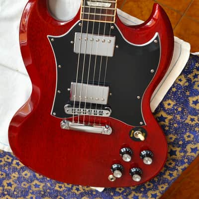 Gibson SG Standard Heritage Cherry 2016 with original case image 7