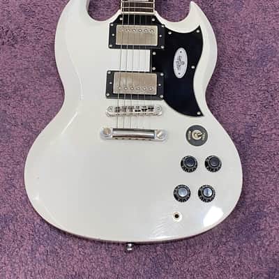 Maybach Albatroz 65-2 Olympic White Aged image 2