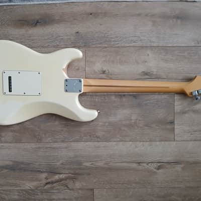Fender American Stratocaster with Rosewood Fretboard - 60th Anniversary Model image 15