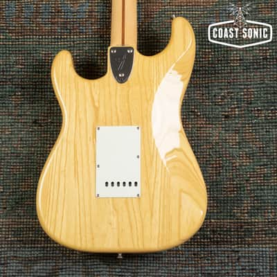 2004 Fender '71 Reissue Stratocaster ST71-85TX Crafted in Japan USA Pickups image 3