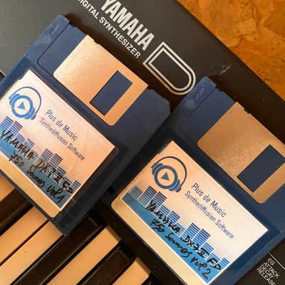 鍵盤楽器 YAMAHA SY77/TG77 VOICE DATA CARD VC7702W Yamaha SY77 / TG77 Act 2 VC7702 Voice Data Card Shofuku 64 Voices