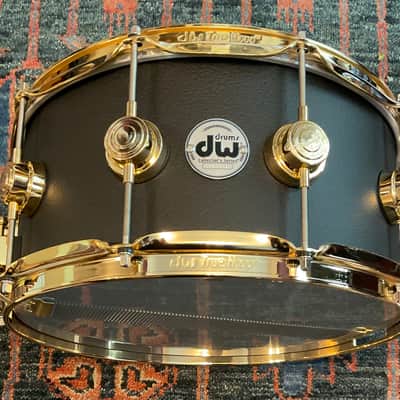 Dw Collectors 6.5 x 14 Aluminum 3mm Snare Drum - Black Powder Coated w/Gold Hw image 1