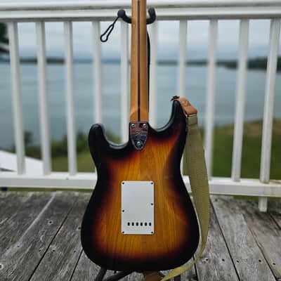 Fender 70s Stratocaster 1999 - 3TSB with Upgraded Pickups image 2