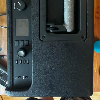 Fender Mustang GT100 Combo Modeling Amp With MGT-4 Footswitch Bild 6