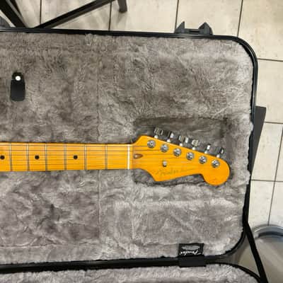 Fender Ultra Strat 2021 - Metalic Blue image 2
