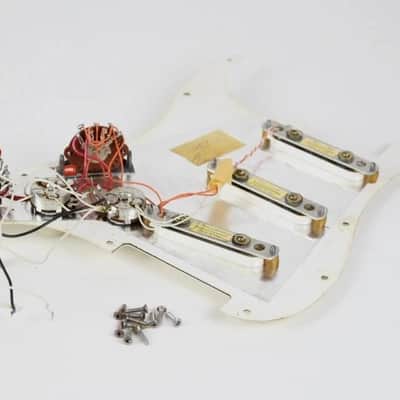 1987 Vintage Fender Stratocaster Plus Loaded PICKGUARD Gold Lace Sensor Pickups USA Strat E4 Series image 4