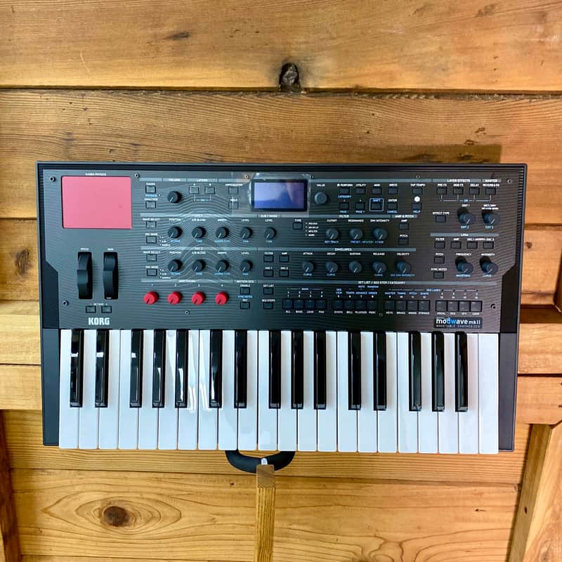 Korg MODWAVE MK2 37-Key Wavetable Synthesizer image 1