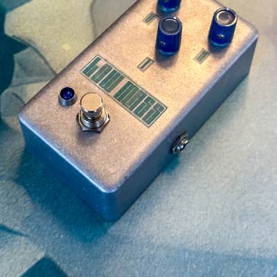 Hardware Fixations Low Mass (big muff civil war clone with mods) 2025 - Metal enclosure image 2