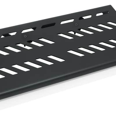 Gator GPB-BAK-1 Black Aluminum Pedal Board; Large w/ Carry Bag image 3