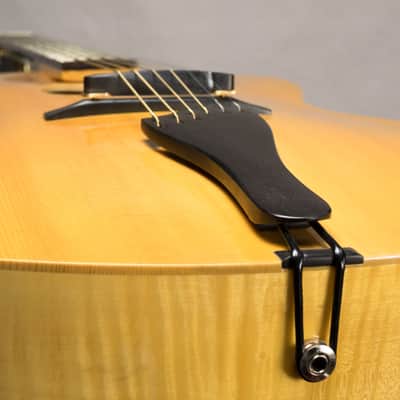 Yunzhi - Carved Oval Hole Archtop in Blonde / Natural w/ K&K Pure Archtop Pickup image 8