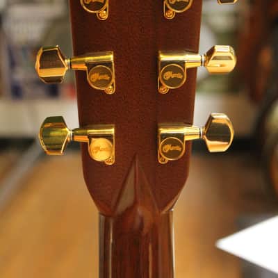 2003 Martin Standard Series J-40 — Natural image 9