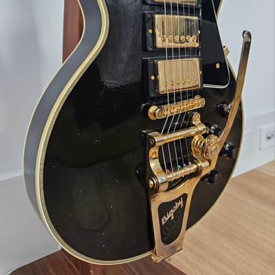 Gibson Custom 1957 Les Paul Custom Reissue 3-Pickup Bigsby, Light Aged, Ebony image 2