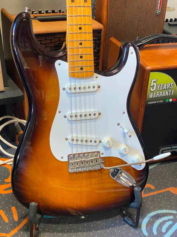 Fender American Original '50s Stratocaster with Maple Fretboard 2018 - 2022 - 2-Color Sunburst