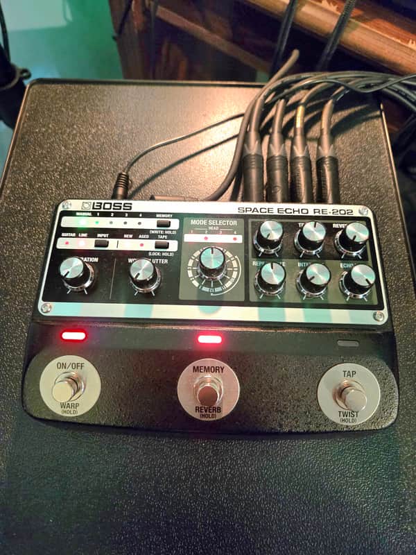 Boss RE-202 Space Echo