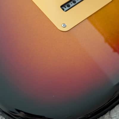 Fender American Ultra II Stratocaster with Ebony Fretboard 2024 - Present - Ultraburst image 6