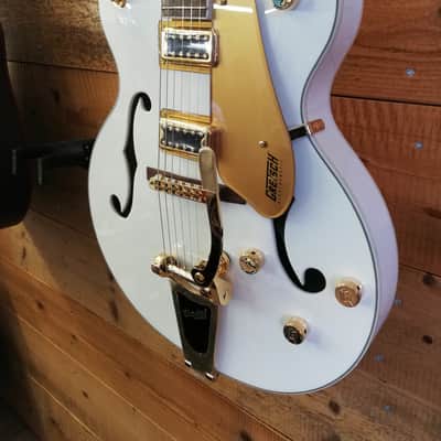 Gretsch G5422TG Electromatic Classic Hollow Body Double Cutaway Snow Crest White image 6