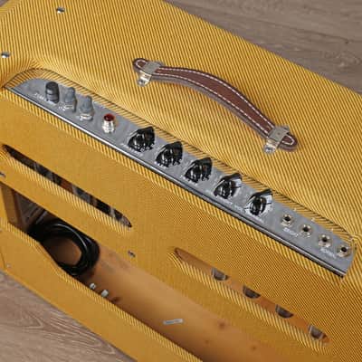 Fender '57 Custom Twin-Amp 2-Channel 40-Watt 2x12" MOD 5E8A Lacquered Tweed image 8