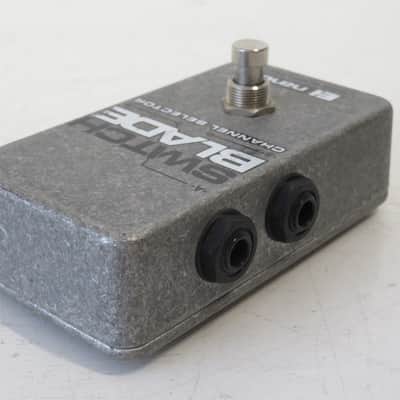 Electro-Harmonix Switchblade Nano A/B/Y Switcher / Signal Router Pedal image 3