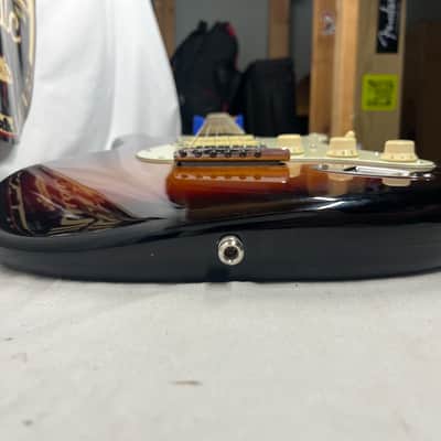 Fender American Elite Stratocaster Strat Electric Guitar - 3-Color Sunburst image 18