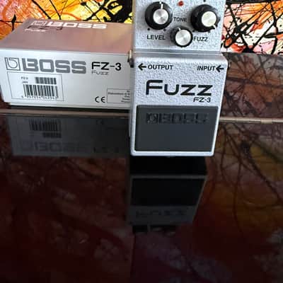 Boss FZ-3 Fuzz image 3