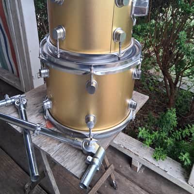 ddrum D2 10" and 12" toms with suspension rods image 3