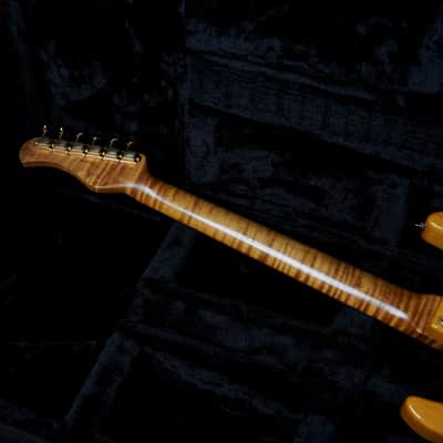 Sadowsky TYO Modern Edge Strat 2011 - Natural image 4